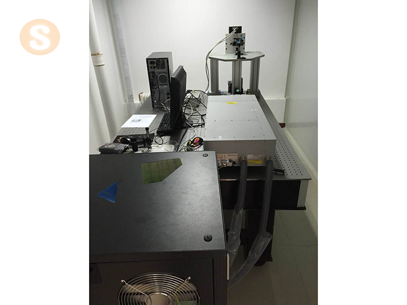 鐳射開(kāi)孔機(jī)