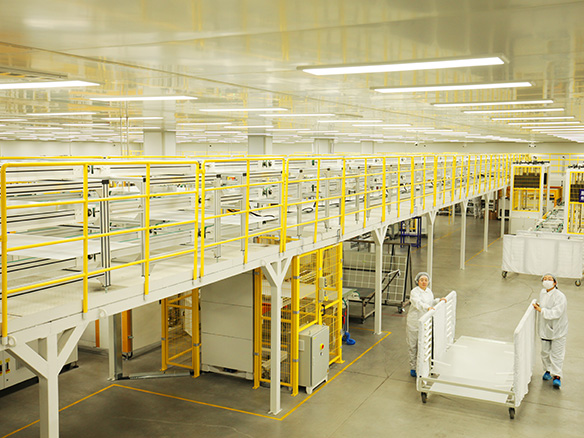 政策保障光伏消納，國內(nèi)外共振趨勢明顯